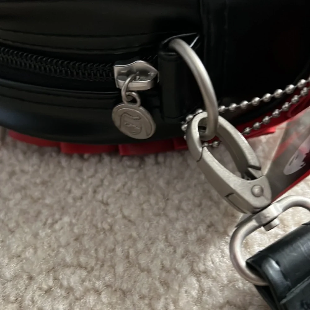 NWT- Emily The Strange Vintage Make up Bag. - Picture 3 of 14